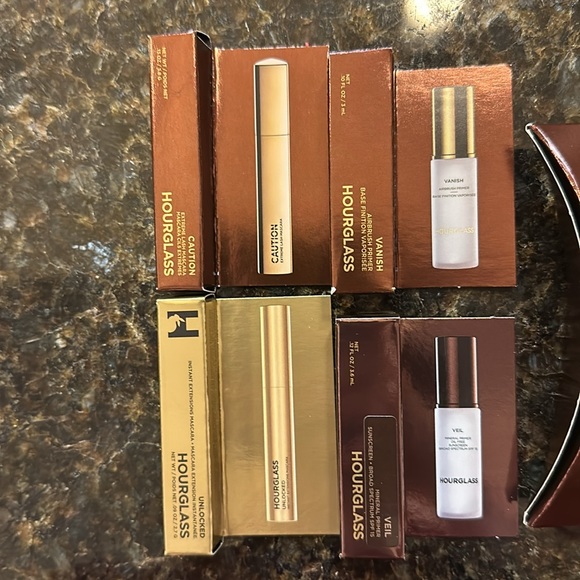 Hourglass 4pc Mascara and Primer Set New Never Used - Picture 2 of 4